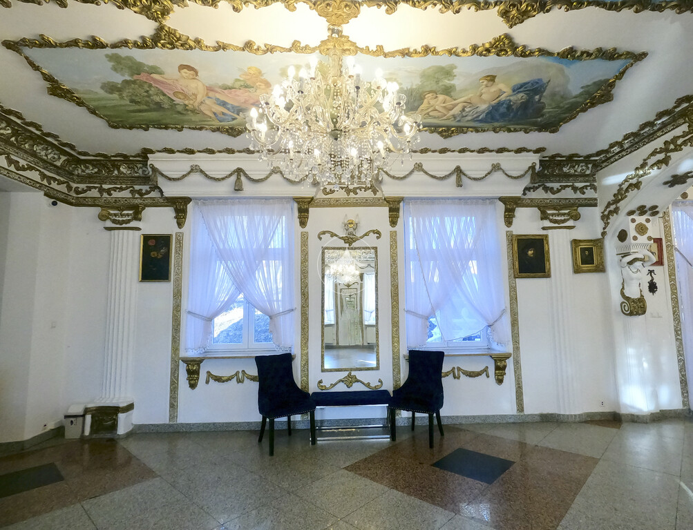 Pałac Ostrowiec zdjęcie 3